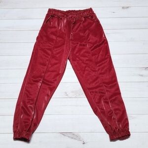 NWOT Red Hot Pull On Elastic Waist Fashion Pants Size Medium